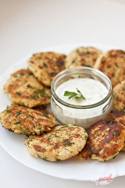 Karfiolové placky s dipom