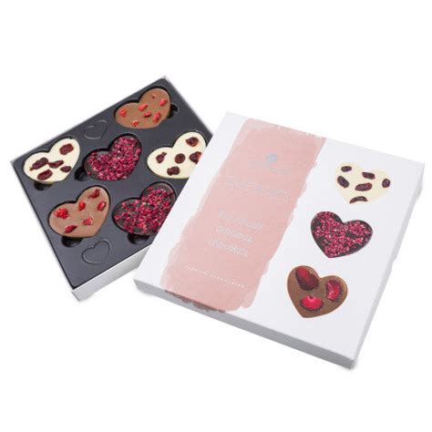 Ilustrácia valentínskych čokoládových srdiečok