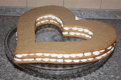 Postup prípravy torty v tvare srdca