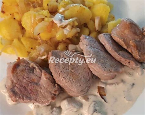Servírovanie bravčovej panenky s dusenou zeleninou
