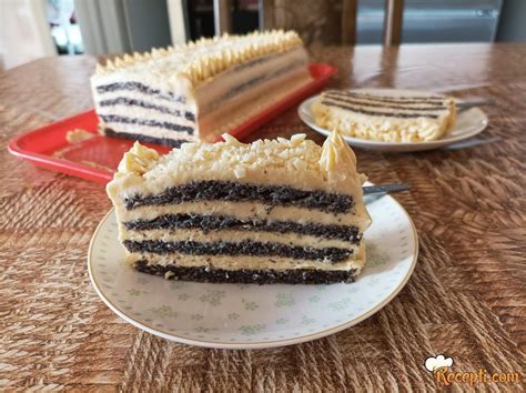 Hotová torta s makom