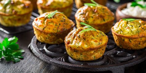 Čerstvá cuketa a ingrediencie na muffiny