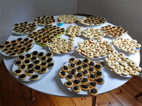 Ilustrácia prípravy cesta na svadobné koláčiky