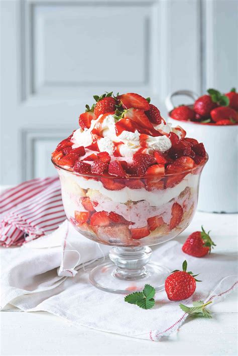 Jahodový trifle