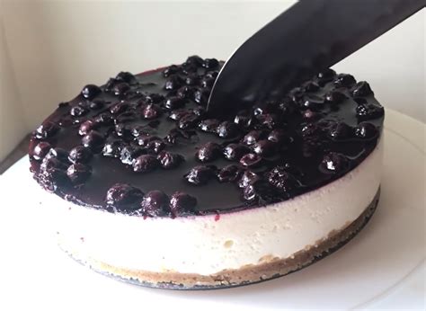 Ingredience na nepečený borůvkový cheesecake