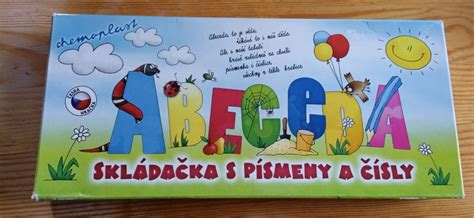 Ilustrácia puzzle s písmenami