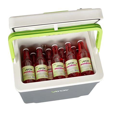 Fľaše s domácim ríbezľovým nápojom