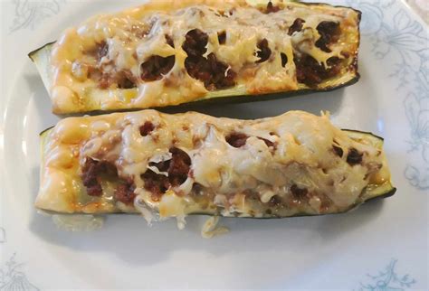 Ilustračná fotografia zapekanej cukety s mäsom a syrom