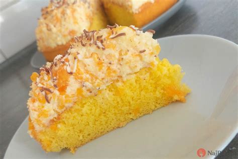 Hotová trasená torta s mandarínkami a čokoládou