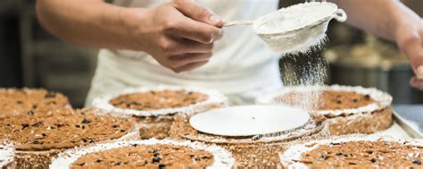 Detail zrkadlového efektu na torte