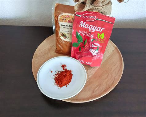 Ilustrácia rôznych jedál s použitím mletej papriky