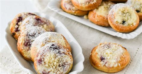 Prehľad rôznych dezertov s tvarohovou plnkou