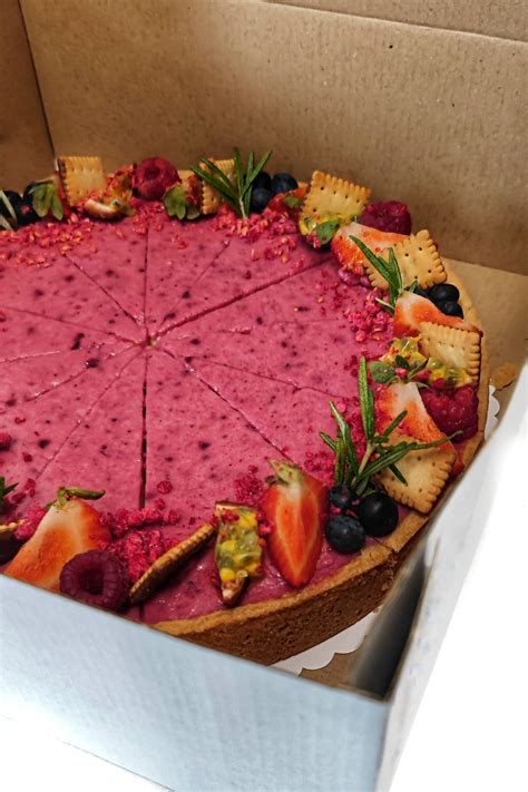 misa s krémovou zmesou na cheesecake