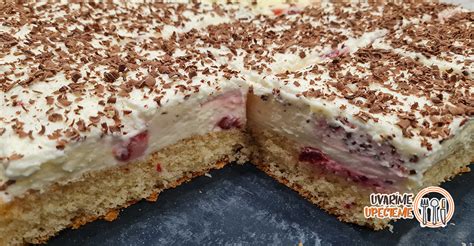 Zákusok s mascarpone krémom a ovocím