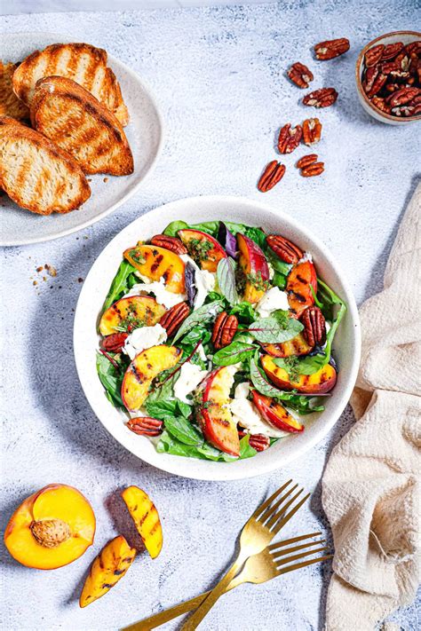 Šalát s grilovanou cuketou