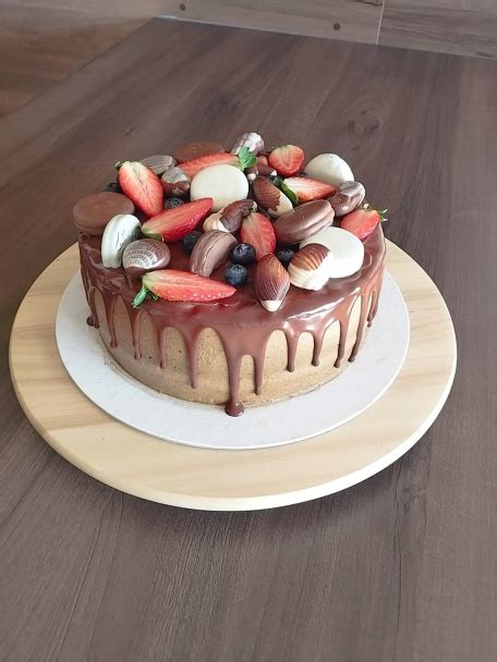 Matný povrch torty