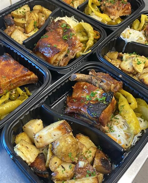 Pole s kapustou pripravené na zber