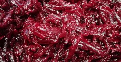 Cvikla s bylinkami a koreňmi