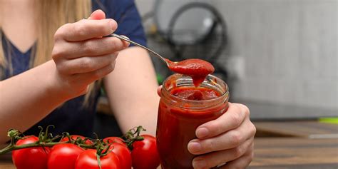 Hotový paradajkový pretlak v pohári