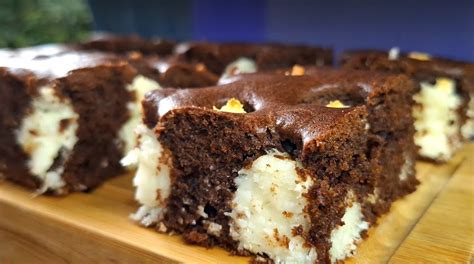 komplexný čokoládovo-kokosový koláč