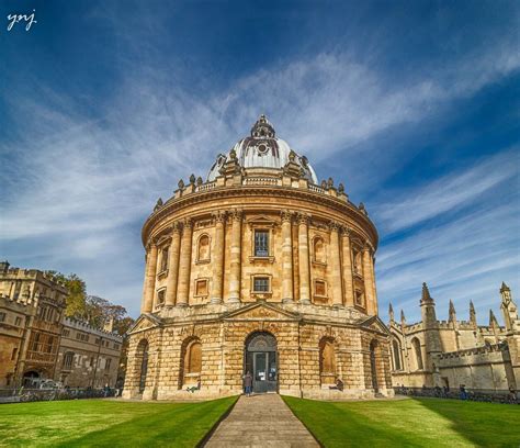 Radcliffe Camera v Oxforde