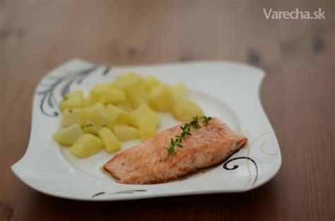Šťavnatý losos na masle so zeleninovým pyré
