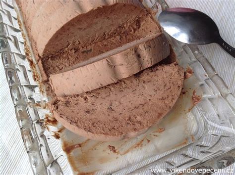 Čokoládové semifreddo v reze