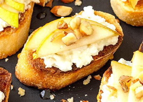 Opečená bageta s hubovou nátierkou