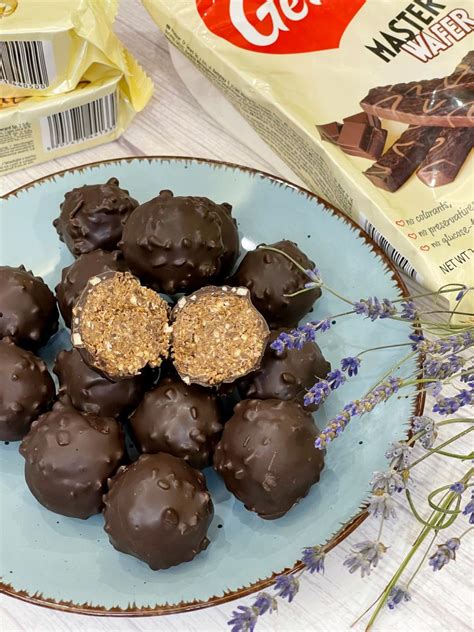 Hotové domáce Ferrero Rocher guľky