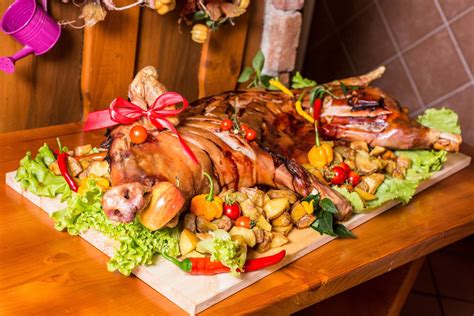 Servírované pečené prasiatko