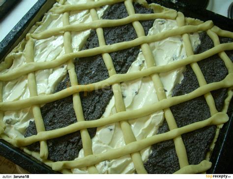 hotový tvarohový mrežovník na tanieri