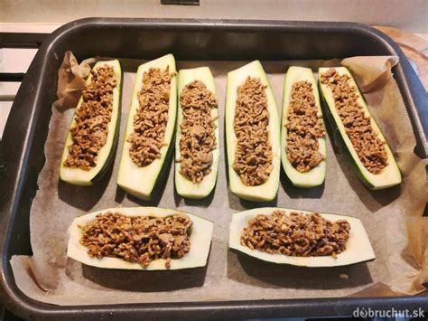 Zapekaná cuketa s mletým mäsom a smotanovou zálievkou