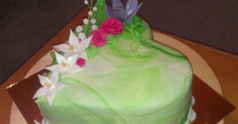 Kvetinová štvorcová torta