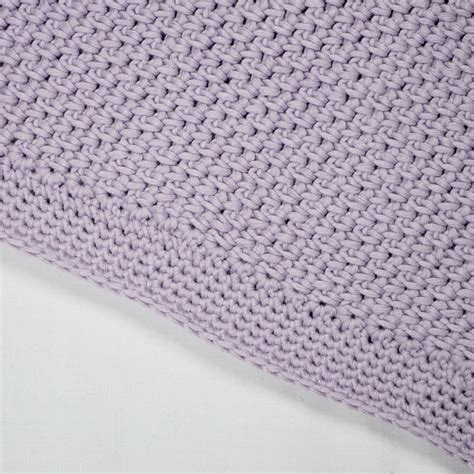 Detail háčkovaného lemu klobúka