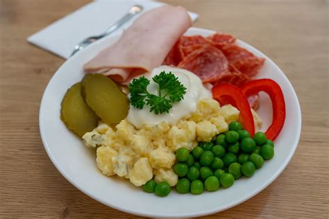 Ilustračné foto surovín na ruské vajce