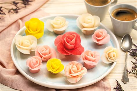 Modelovanie figúrok z marcipánu