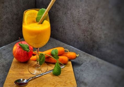 ingrediencie na smoothie s makovým olejom