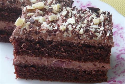 Krehké cesto na čokoládovo-višňové rezy