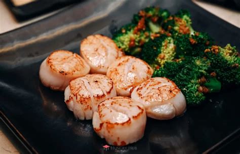 Ilustrácia rôznych jedál pripravených na teppanyaki grile