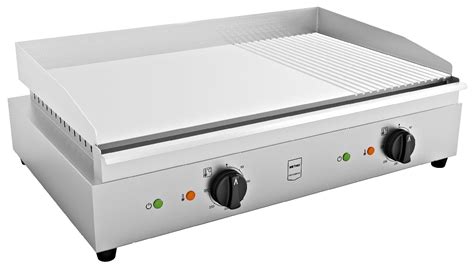 Fotografia kontaktného grilu METRO PROFESIONAL v prevádzke