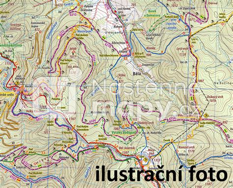 mapa turistických trás v okolí Hubovej