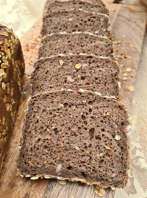 Fotografia hotového ražného chleba