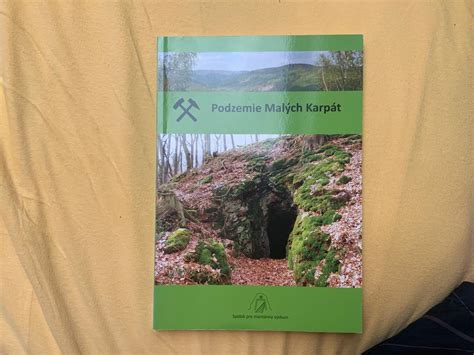 Skalnatý terén Malých Karpát