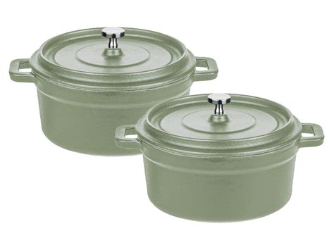 Rôzne druhy liatinových pekáčov