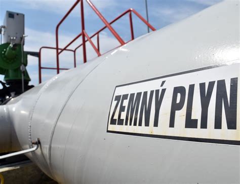 Molekulárna štruktúra metánu (hlavnej zložky zemného plynu)