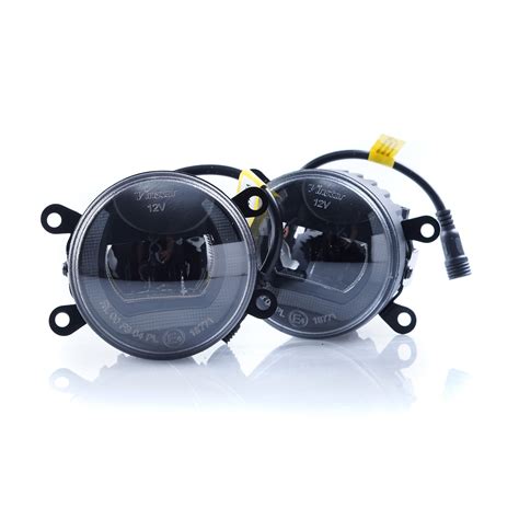 Ilustračné foto okrúhlych LED svetiel DRL s hmlovkami