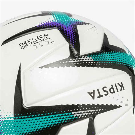 Detail zdobenia futbalovej lopty