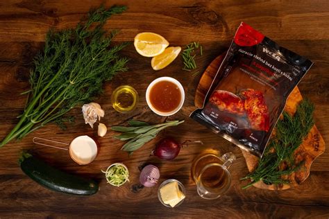 Ingrediencie na prípravu kuracích stehien s kefírom