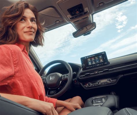 Ukážka použitia byliniek a omáčok na tanieri