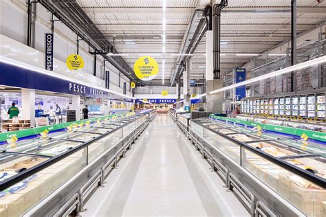 Sortiment panvíc v Metro Cash & Carry
